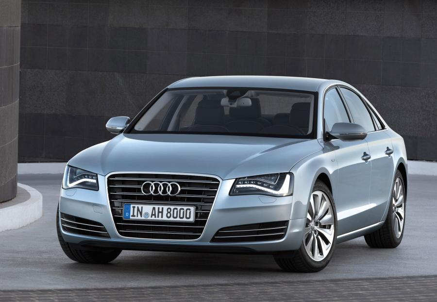  Audi A8 Hybrid (D4) 2011 года  (WW) (фото 26 из 67)